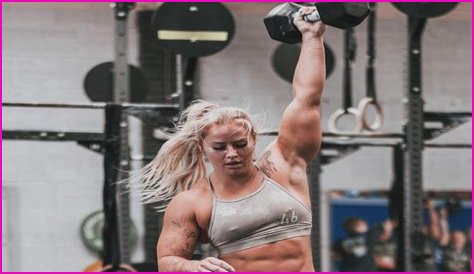 Insightful Details on Dani Elle Speegle Age: From Early Life to Fitness Stardom